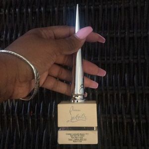 Christian Louboutin Pluminette nail color